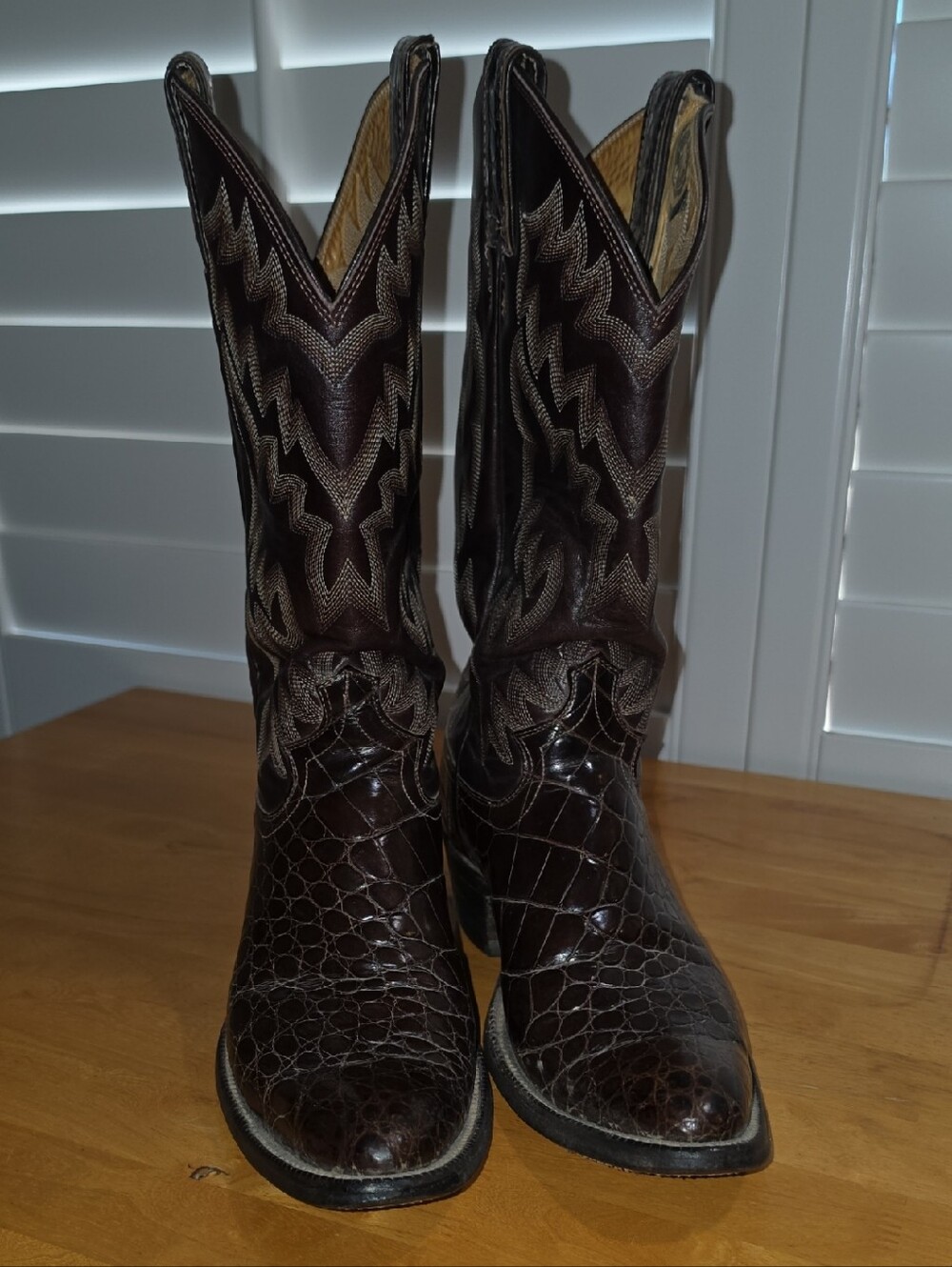 Vintage Justin Alligator Belly Boots
